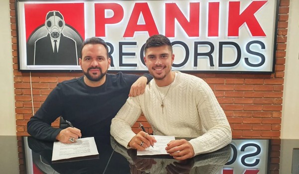 Cyprus: Andrew Lambrou signs contract with Panik Records